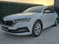Usado Skoda Octavia Selection 115 CV (84 kW) 2023 Blanco Berlina