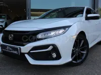 Usado Honda Civic Elegance 126 CV (92 kW) 2021 Blanco Berlina