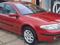 Usado Renault Laguna II Dynamique 120 CV (88 kW) 2005 Granate Berlina