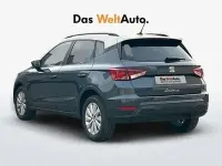 Usado Seat Arona Style 110 CV (80 kW) 2024 Gris / plata SUV
