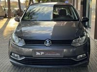 Usado VW Polo 75 CV (55 kW) 2014 Gris Utilitario