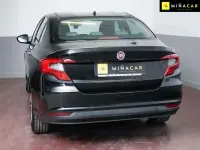 Usado Fiat Tipo Easy 120 CV (88 kW) 2018 Negro Berlina
