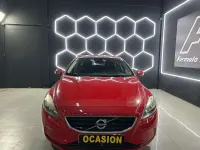 Usado Volvo V40 Kinetic 120 CV (88 kW) 2016 Rojo Utilitario