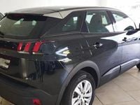 Usado Peugeot 3008 131 CV (96 kW) 2023 Negro perla nera