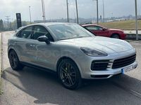 Usado Porsche Cayenne 462 CV (339 kW) 2020 Gris / plata SUV