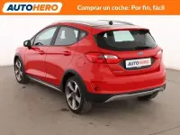 Usado Ford Fiesta Active 86 CV (63 kW) 2018 Rojo Utilitario