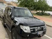 Usado Mitsubishi Montero 250 CV (183 kW) 2007 Negro SUV