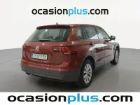 Usado VW Tiguan Edition 125 CV (91 kW) 2018 Rojo SUV