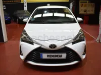 Begagnad Toyota Yaris Active 69 HK (50 kW) 2018 Vit Sedan