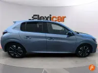 Usado Peugeot 208 Allure 100 CV (73 kW) 2025 Gris Utilitario