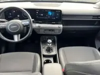 Używany Hyundai Kona Blackline 120 KM (88 kW) 2024 Niebieski SUV