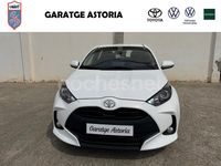 Usado Toyota Yaris 125 CV (91 kW) 2024 Blanco Berlina