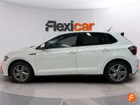 Usado VW Polo R-line 110 CV (80 kW) 2022 Blanco Utilitario