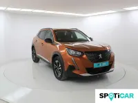Usado Peugeot 2008 Allure 101 CV (74 kW) 2022 Naranja SUV