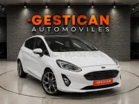 Usado Ford Fiesta Titanium 101 CV (74 kW) 2018 Blanco Utilitario