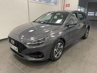 Nuevo Hyundai i30 100 CV (73 kW) 2025 Gris / plata Berlina