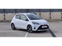 Usado Toyota Yaris Hybrid 100 CV (73 kW) 2020 Blanco Berlina