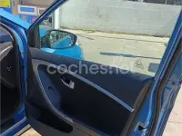 Usado Hyundai i30 90 CV (66 kW) 2013 Azul Berlina