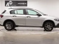 Usado Fiat Tipo Cross 101 CV (74 kW) 2021 Gris / plata Berlina
