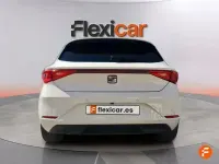 Usado Seat Leon Style 115 CV (84 kW) 2024 Blanco Berlina