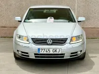 Usado VW Phaeton 240 CV (176 kW) 2010 Gris / plata Berlina