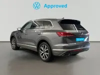 Usado VW Touareg Elegance 231 CV (169 kW) 2023 Gris / plata SUV