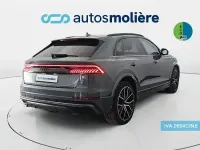 Usado Audi Q8 Ambiente 286 CV (210 kW) 2022 Gris SUV
