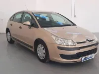 Usado Citroën C4 92 CV (67 kW) 2006 Amarillo Berlina