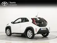 Usado Toyota Aygo Play 72 CV (52 kW) 2024 Blanco