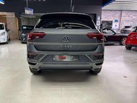 Usado VW T-Roc Advance 110 CV (80 kW) 2021 Gris SUV