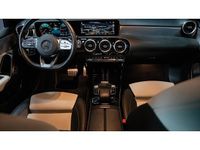 Usado Mercedes A180 116 CV (85 kW) 2020 Rojo Utilitario