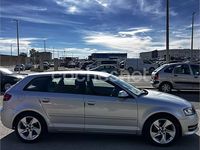 Usado Audi A3 Sportback Attraction 105 CV (77 kW) 2012 Gris / plata Utilitario