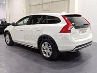 Usado Volvo V60 CC Kinetic 150 CV (110 kW) 2017 Blanco Familiar