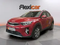 Usado Kia Stonic 101 CV (74 kW) 2024 Rojo SUV