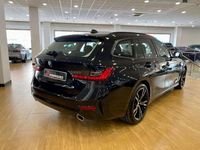 Usado BMW 318 150 CV (110 kW) 2022 Negro Familiar