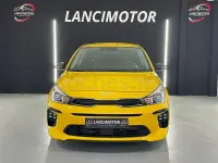 Usado Kia Rio GT-Line 100 CV (73 kW) 2023 Amarillo Berlina