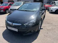 Usado Opel Astra GTC Sportive 136 CV (100 kW) 2015 Negro Berlina
