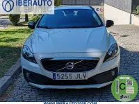 Usado Volvo V40 CC Momentum 120 CV (88 kW) 2016 Blanco Familiar