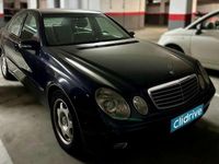 Usado Mercedes E220 177 CV (130 kW) 2004 Azul Berlina