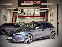 Usado Cupra Leon VZ 300 CV (220 kW) 2023 Gris / plata Berlina