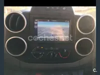 Usado Peugeot Partner Tepee Access 100 CV (73 kW) 2017 Gris / plata Monovolumen