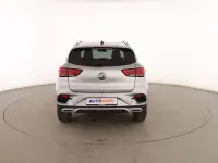 Usado MG ZS Luxury 111 CV (81 kW) 2023 Gris SUV