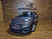 Usado Opel Astra Excellence 110 CV (80 kW) 2014 Gris / plata Berlina