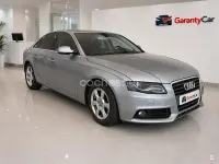 Usado Audi A4 Premium 136 CV (100 kW) 2011 Gris / plata Berlina