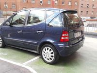 Usado Mercedes A160 Elegance 102 CV (75 kW) 2003 Azul Utilitario