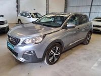 Usado Peugeot 3008 Allure 130 CV (95 kW) 2020 Gris / plata SUV