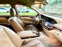Usado Mercedes S500 388 CV (285 kW) 2008 Gris / plata Berlina