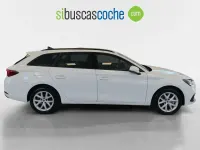 Usado Seat Leon Style 150 CV (110 kW) 2022 Blanco