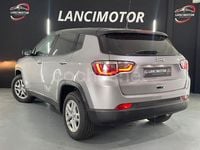 Usado Jeep Compass Longitude 140 CV (102 kW) 2018 Gris / plata SUV