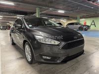 Usado Ford Focus Trend 125 CV (91 kW) 2017 Gris / plata Berlina